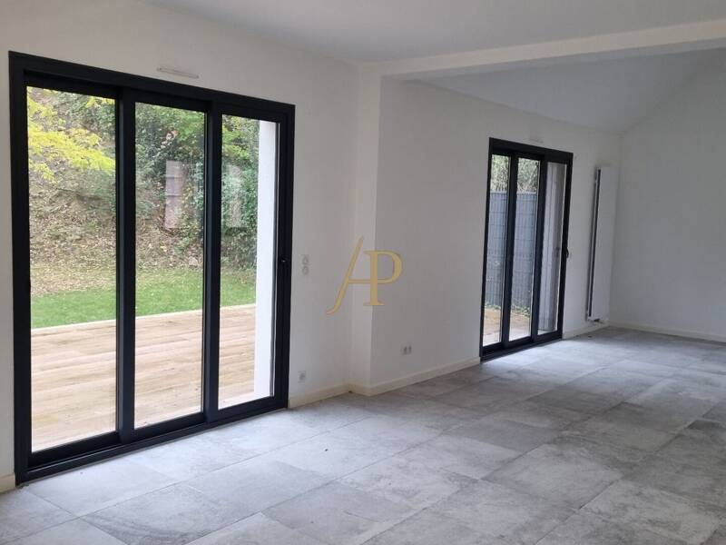 Maison à vendre, 165m², LE MESNIL LE ROI