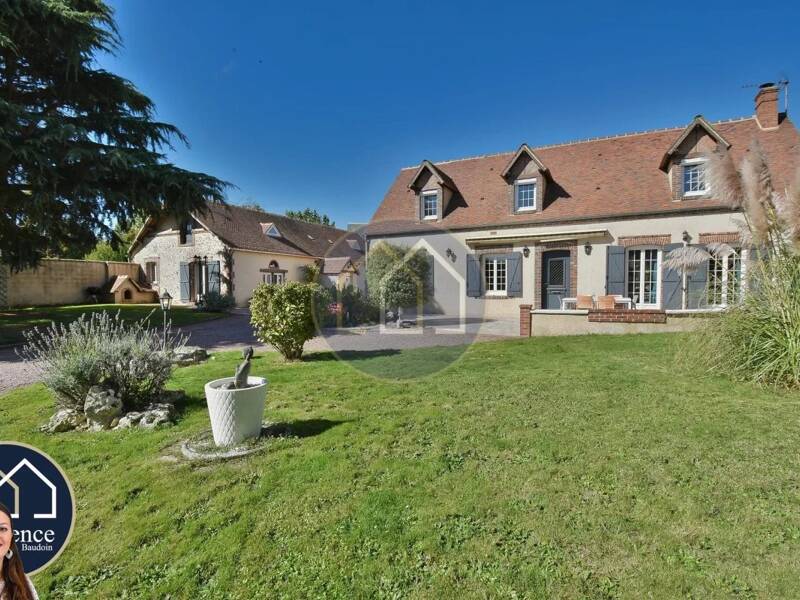 Maison à vendre, 449m², TREMBLAY LES VILLAGES