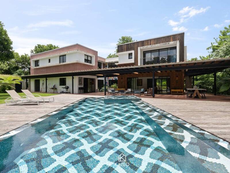 Maison à vendre, 395m², FORT DE FRANCE