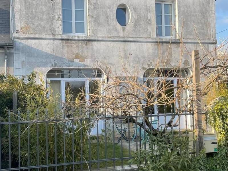 Maison à vendre, 137m², SAINT LAURENT EN GATINES