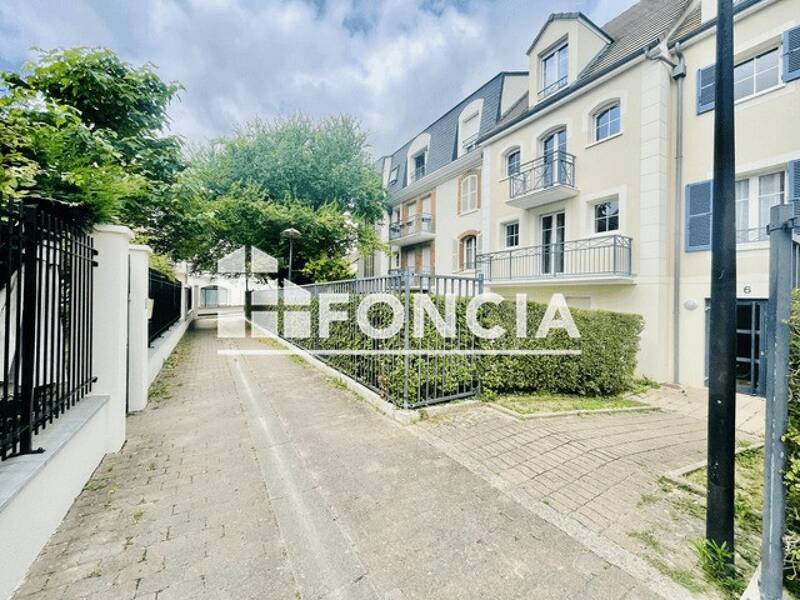 Maison à louer, 26m², VOISINS LE BRETONNEUX