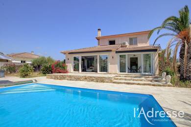 Maison à louer 1 950 € 5 pièces 4 chambres 140 m² 1 013 m² de terrain Lucciana 20290