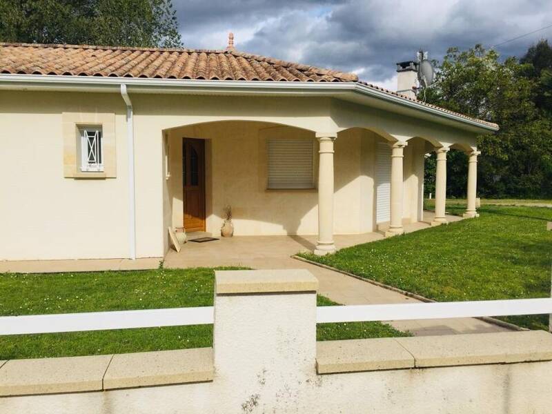 Maison à louer, 180m², LEOGNAN