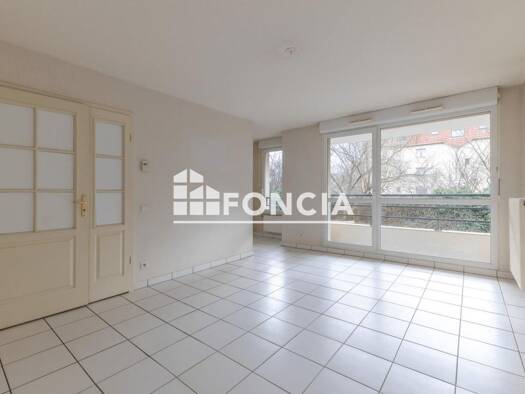 Appartement à vendre 165 000 € 3 pièces 2 chambres 55,1 m² RDC/3 Est Obernai 67210