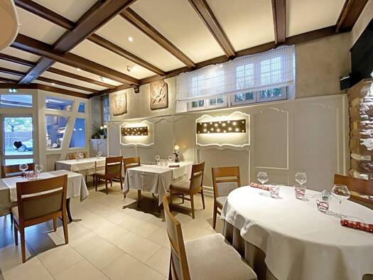 Restaurant à vendre Fonds de commerce 277 500 € 313 m² d'espace de restauration Ribeauville 68150
