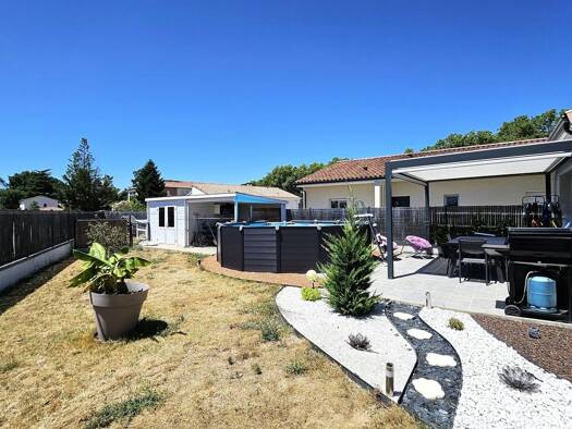 Maison de plain-pied à vendre 239 000 € 4 pièces 3 chambres 80 m² 444 m² de terrain Marssac-sur-Tarn 81150