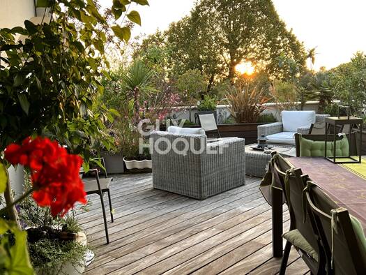 Appartement à vendre 1 295 000 € 5 pièces 3 chambres 149 m² Étage 4/4 Le Genette La Rochelle 17000