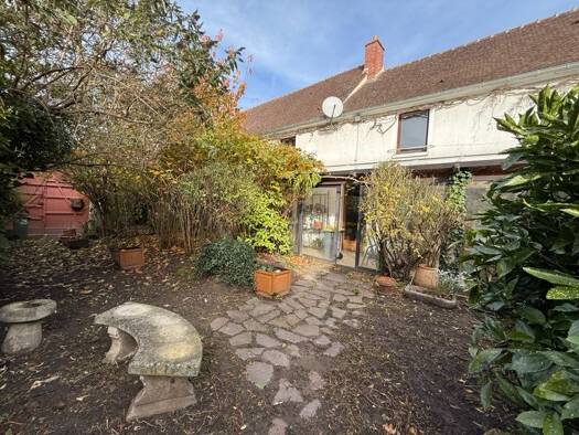 Maison en viager 81 000 € 5 pièces 3 chambres 164 m² 1 040 m² de terrain Cinqueux 60940