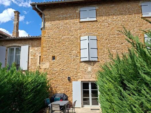 Maison à vendre - Première occupation 375 000 € 5 pièces 4 chambres 132 m² 57 m² de terrain Marcy 69480