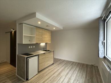 Appartement à louer 490 € 1 pièce 26 m² Dernier étage, Étage 1/1 Brabois Prieure Vandoeuvre les Nancy 54500