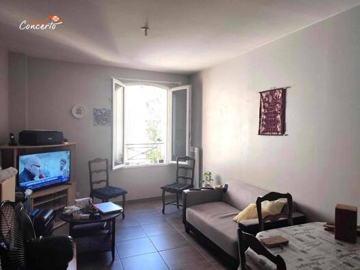 Duplex à louer 700 € 4 pièces 3 chambres 72 m² Étage 2/2 Bargemon 83830