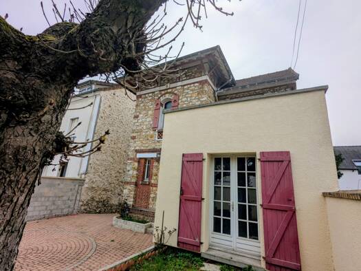 Maison à vendre 519 000 € 6 pièces 4 chambres 110 m² 621 m² de terrain Base Aerienne Bessancourt 95550
