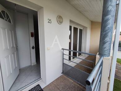 Appartement à vendre 145 500 € 2 pièces 1 chambre 46 m² 1er étage Geoffroy Martel Saintes 17100