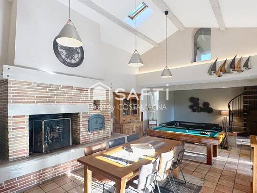 Maison à vendre 449 000 € 8 pièces 5 chambres 205 m² 2 150 m² de terrain Montech 82700