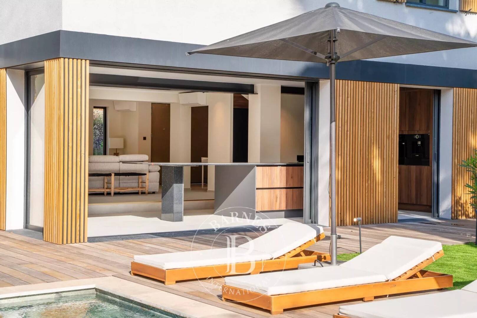 Maison à vendre, 140m², LA CROIX VALMER
