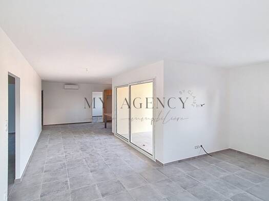 Maison de plain-pied à vendre 285 000 € 4 pièces 3 chambres 98 m² 400 m² de terrain Pouzolles 34480