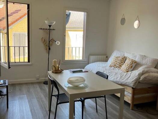 Appartement à louer 460 € 1 pièce 21,4 m² Étage 2/1 XIV Juillet Pau 64000