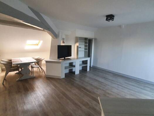 Appartement à louer 421 € 2 pièces 1 chambre 31,6 m² Étage 4/4 Périgueux 24000