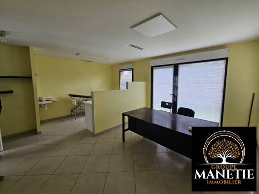 Local d'activités à louer 793 € 43 m² d'espace de stockage ZAC Notre Dame Cuincy 59553