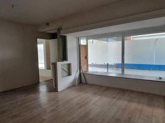 Local commercial à louer 1 000 € 71 m² de surface de vente Villeneuve-d'Ascq 59650