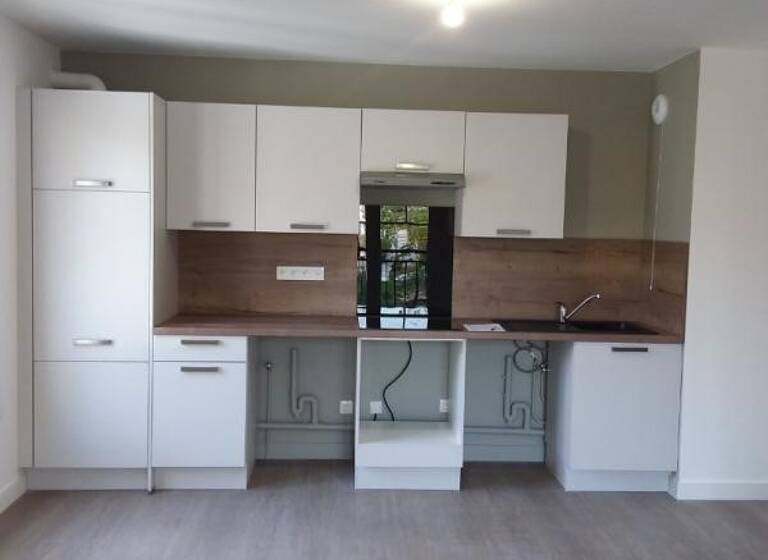 Appartement à louer 926 € 3 pièces 2<br/>chambres 56 m²<br/>superficie 1/3<br/>étage Bornel 60540