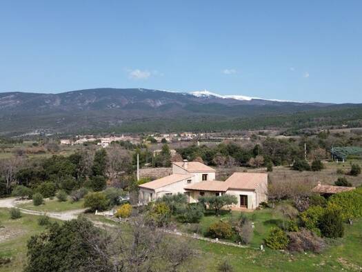 Maison à vendre - neuf 520 000 € 6 pièces 4 chambres 160 m² 12 000 m² de terrain Bédoin 84410