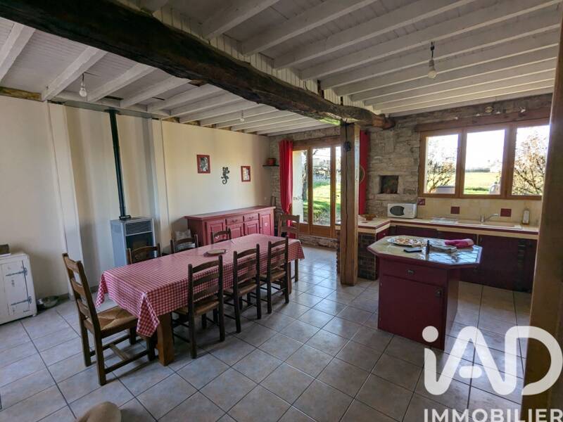 Maison à vendre, 127m², LICHERES PRES AIGREMONT
