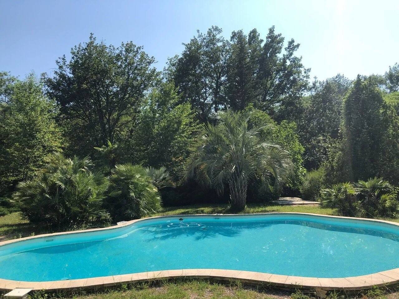 Maison à vendre, 180m², BAGNOLS EN FORET