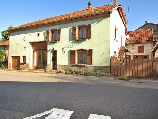 Maison à vendre 123 000 € 5 pièces 3 chambres 168 m² 693 m² de terrain Le Vermont 88210