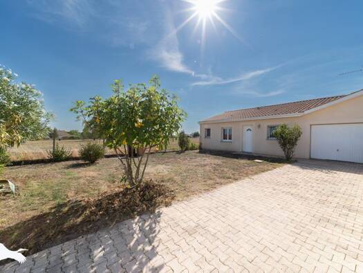 Maison à vendre 220 920 € 4 pièces 3 chambres 85 m² 380 m² de terrain Nord Est Saint-André-de-Cubzac 33240
