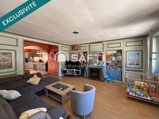Appartement à vendre 119 000 € 5 pièces 2 chambres 127 m² Étage 3/3 Salins-les-Bains 39110