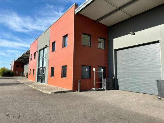 Local commercial à vendre 1 575 000 € 1 200 m² de surface de vente Périphérique Est Gaillac 81600