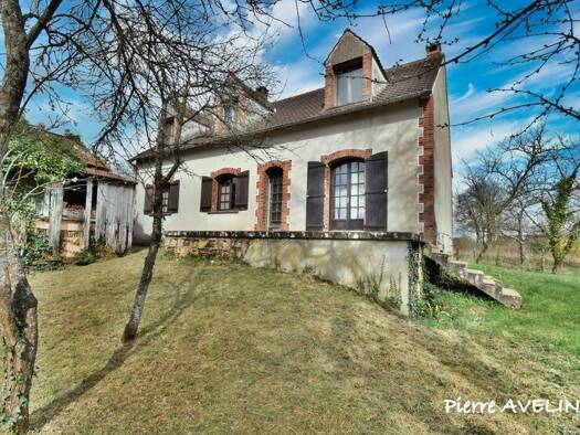 Maison à vendre 118 000 € 3 pièces 2 chambres 94 m² 844 m² de terrain La Bazoche-Gouet 28330