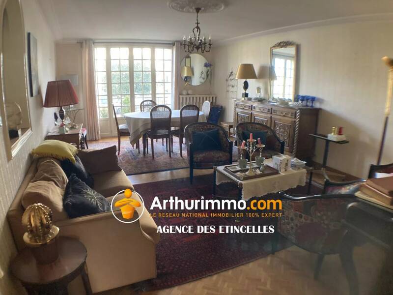 Maison à vendre, 226m², MARTIGNE FERCHAUD