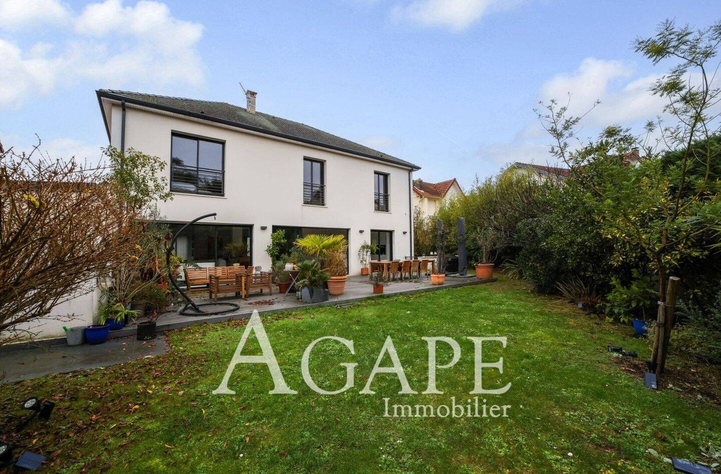 Maison à vendre, 222m², SAINT MAUR DES FOSSES
