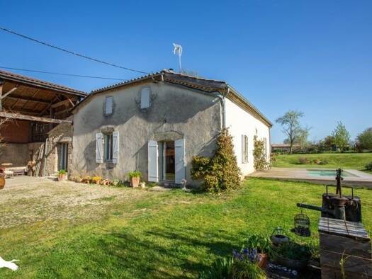 Maison à vendre 259 700 € 3 pièces 2 chambres 110 m² 2 055 m² de terrain Lados 33124