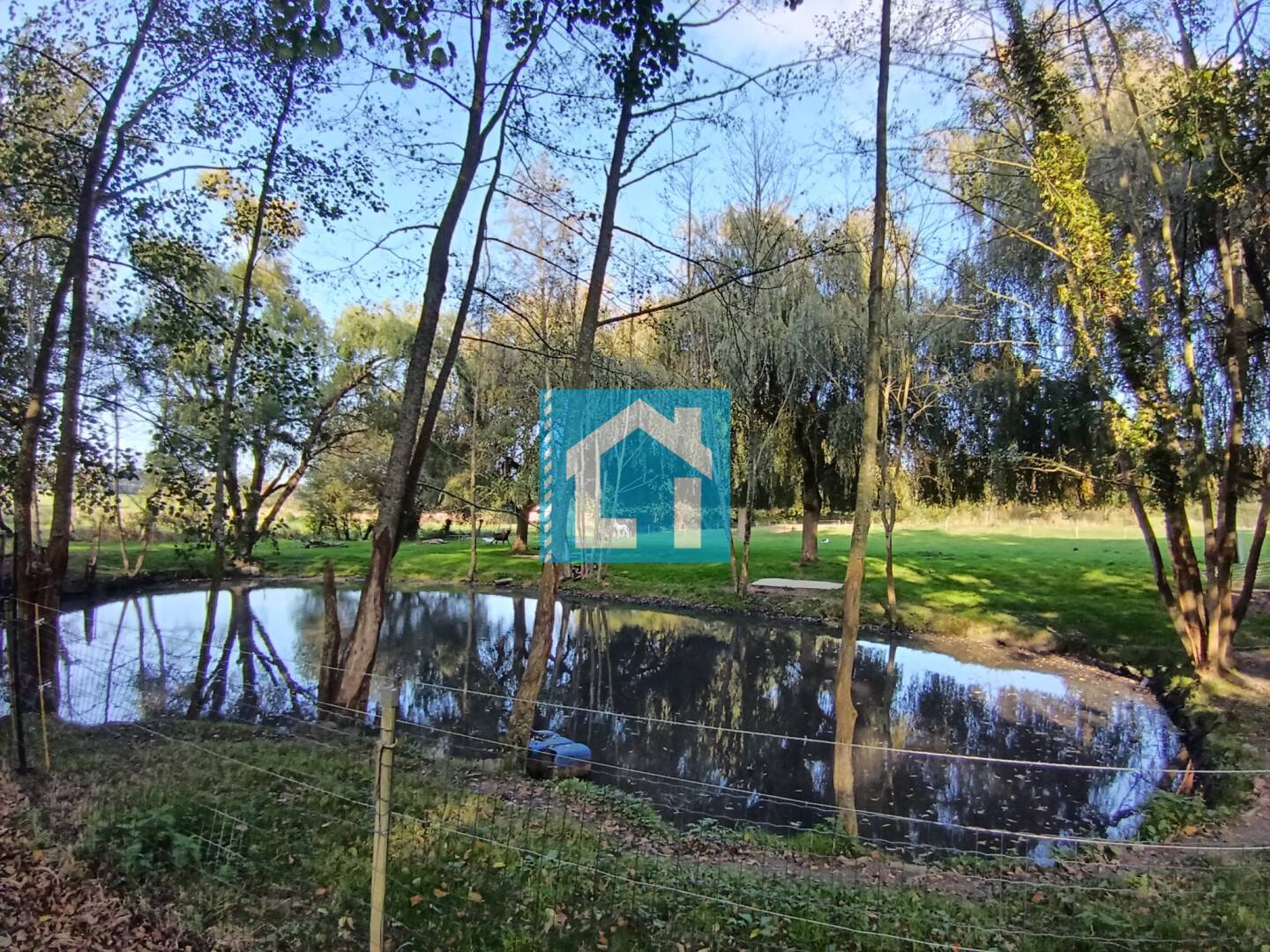 Maison à vendre, 587m², SAINT AUBIN DES PREAUX