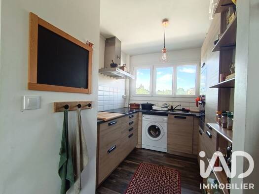 Appartement à vendre 181 000 € 4 pièces 3 chambres 67,12 m² Étage 3/4 La Roseraie Angers 49000