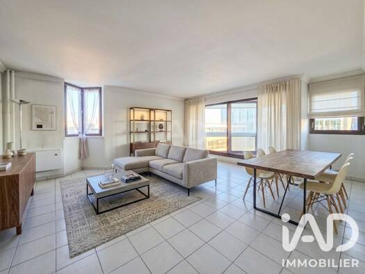 Appartement à vendre 283 000 € 3 pièces 2 chambres 85,23 m² Étage 3/18 Hôtel de Ville Créteil 94000