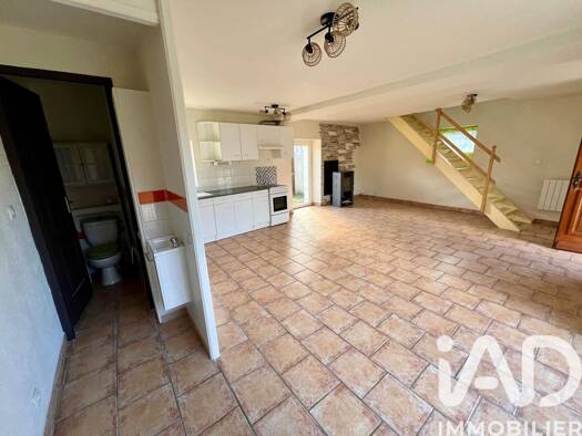 Duplex à vendre 120 000 € 3 pièces 2 chambres 58,9 m² RDC Zone Rurale Bourges 18000