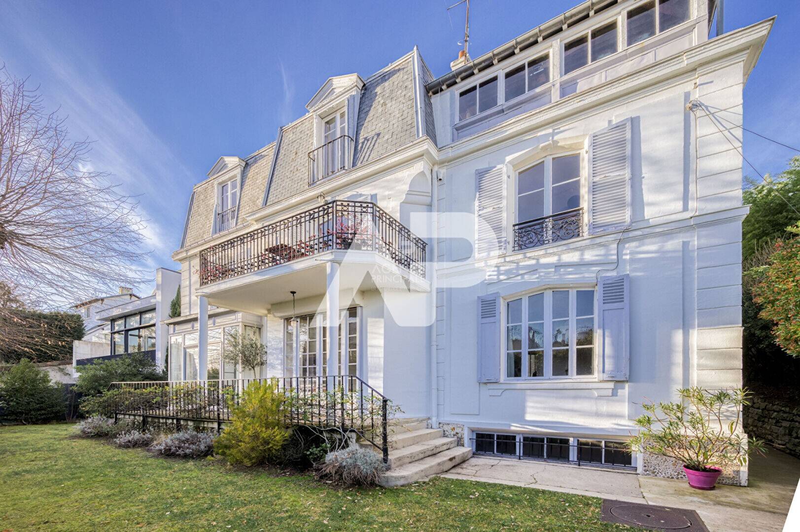 Maison à vendre, 280m², SEVRES