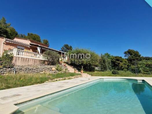 Maison à vendre 526 500 € 7 pièces 4 chambres 129 m² 8 765 m² de terrain Montferrat-Malmont Draguignan 83300