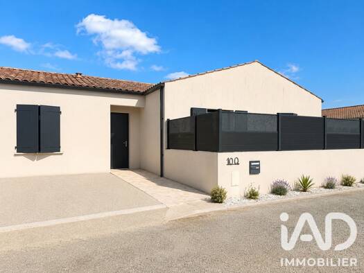 Maison à vendre 415 000 € 7 pièces 4 chambres 136 m² 455 m² de terrain Saint-Médard-d'Aunis 17220