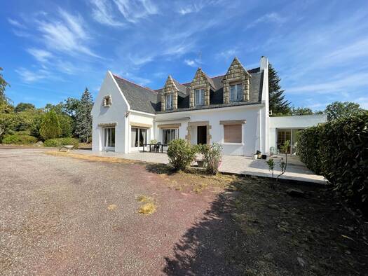Maison à vendre 595 000 € 10 pièces 6 chambres 182 m² 4 000 m² de terrain Ploeren 56880