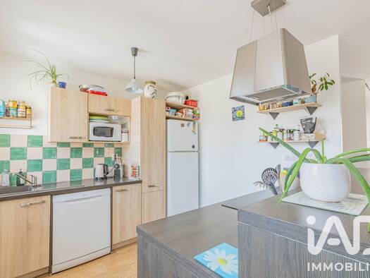 Appartement à vendre 185 000 € 5 pièces 3 chambres 99,7 m² Étage 1/1 Gasny 27620