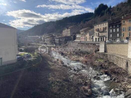 Maison à vendre 129 000 € 6 pièces 3 chambres 151 m² Le Cheylard 07160