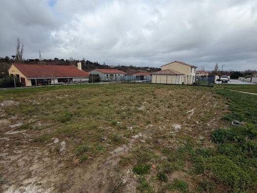 Terrain constructible à vendre 115 000 € 552 m² de terrain Ayguesvives 31450