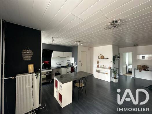 Appartement à vendre 76 450 € 3 pièces 2 chambres 60,9 m² Étage 5/10 La Boucle Clermont-Ferrand 63100