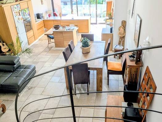 Maison de ville à vendre 375 000 € 3 pièces 2 chambres 115 m² 100 m² de terrain Rians 83560