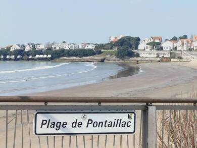 Appartement à vendre 144 000 € 1 pièce 24 m² Dernier étage, Étage 2/2 Royan 17200